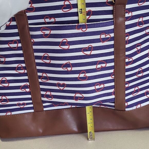 Navy & Blue Striped Carry-on Tote Bag with Red Hearts, Xtra Large - Picture 8 of 12
